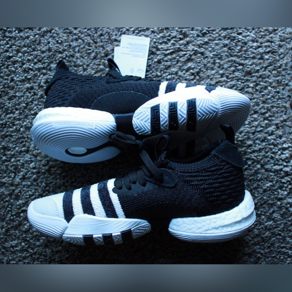 Adidas Trae Young, super villain 2 - Picture 7 of 9